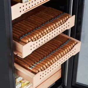 Hemingway B8 luxury cigar humidor with Spanish cedar trays and organized collection – UAE