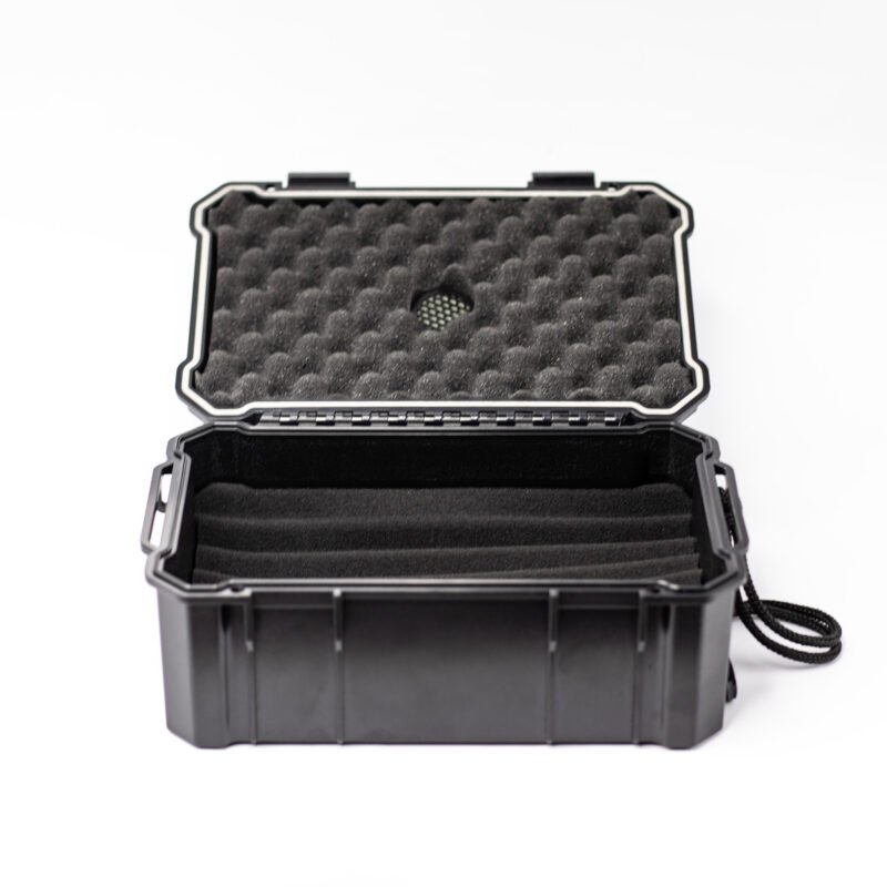 HEMINGWAY TRAVEL CIGAR BOX MEDIUM HARD CASE WITH PLUCK FOAM WITH HYGROMETER BOX CIGAR