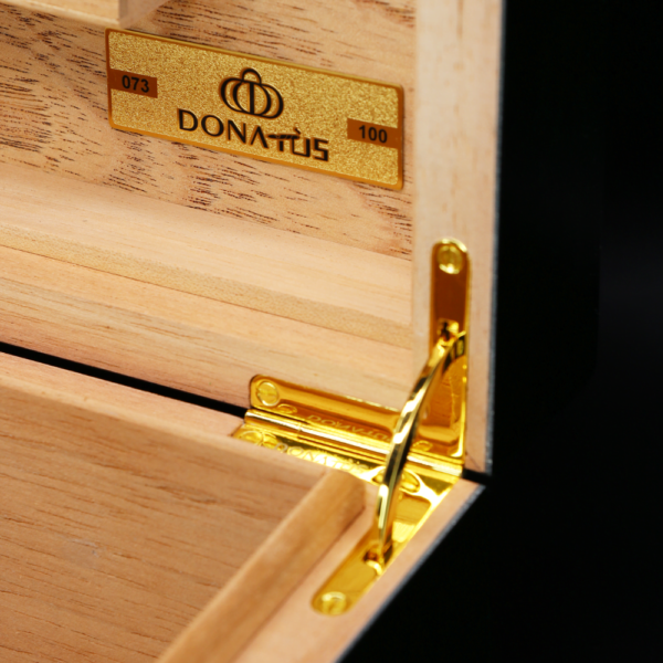 Donatus Cedar Cigar Humidor Case Large Capacity Cigar Storage Box W/Humidifier & Hygrometer - Image 4
