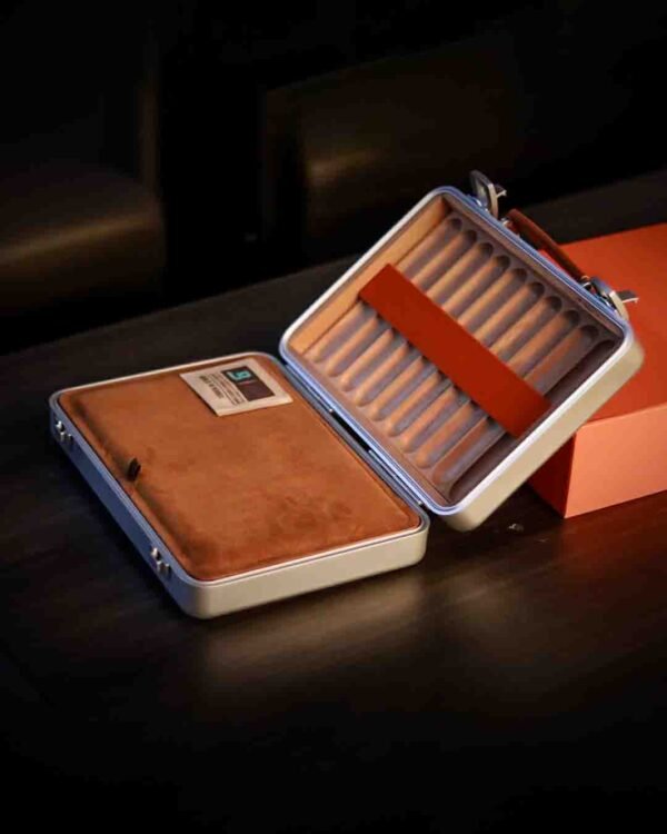 Luxury Aluminium Alloy Cigar Humidor Portable Cigar Storage Box Cedar Wood Interior Holds 20 Cigars - Image 3