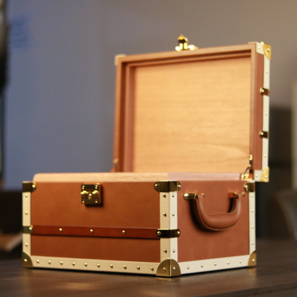 Luxury Cigar Humidor Treasurer Brown - Image 9