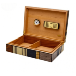 Luxury Handcrafted Cigar Humidor – Premium Cedar Wood Storage Box for 25 Cigars with Divider - Image 3