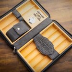 Lubinski Cigar Travel Humidor Set with 5-in-1 premium Lighter, inbulid  hydrometer - Premium Black Leather, 6 Cigar Capacity, Compact and Durable for Travel - Ideal Gift for Cigar Enthusiasts